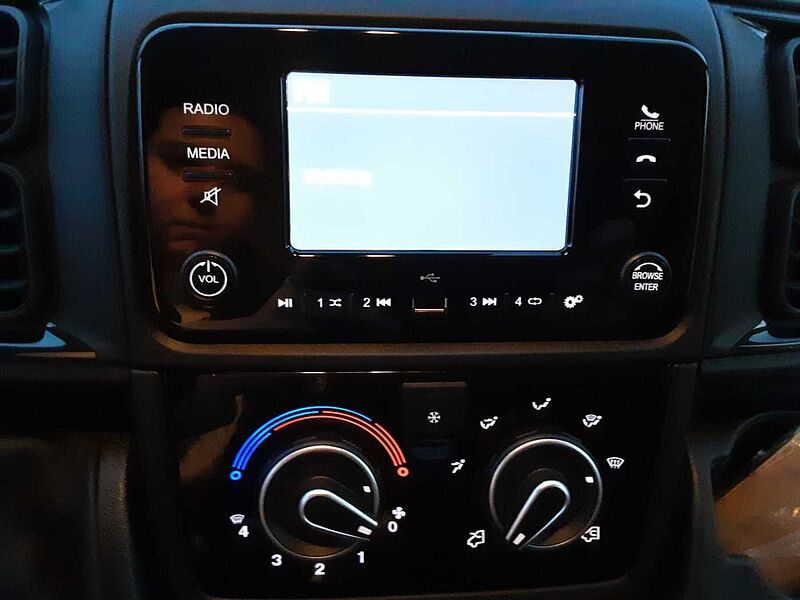 Peugeot Boxer 335 BlueHDi 2.2 140 L2H2