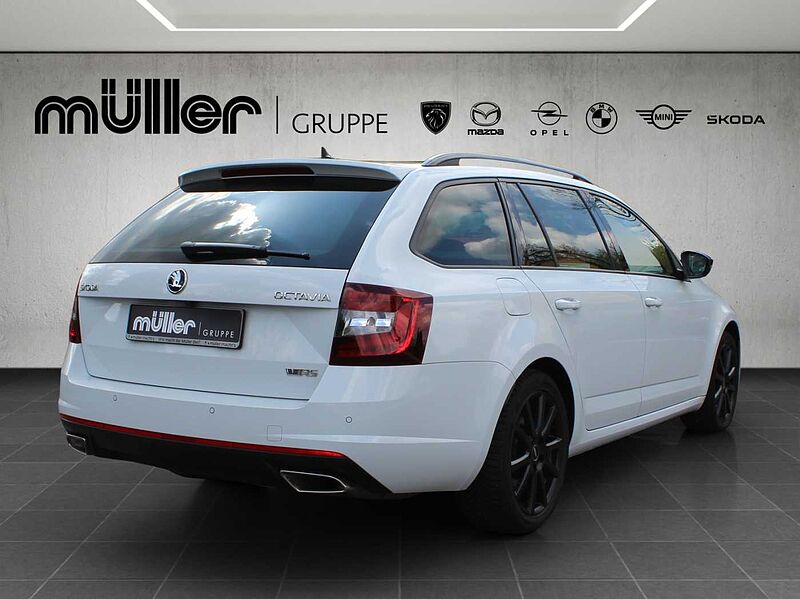 SKODA Octavia Combi 2.0 TSI DSG RS
