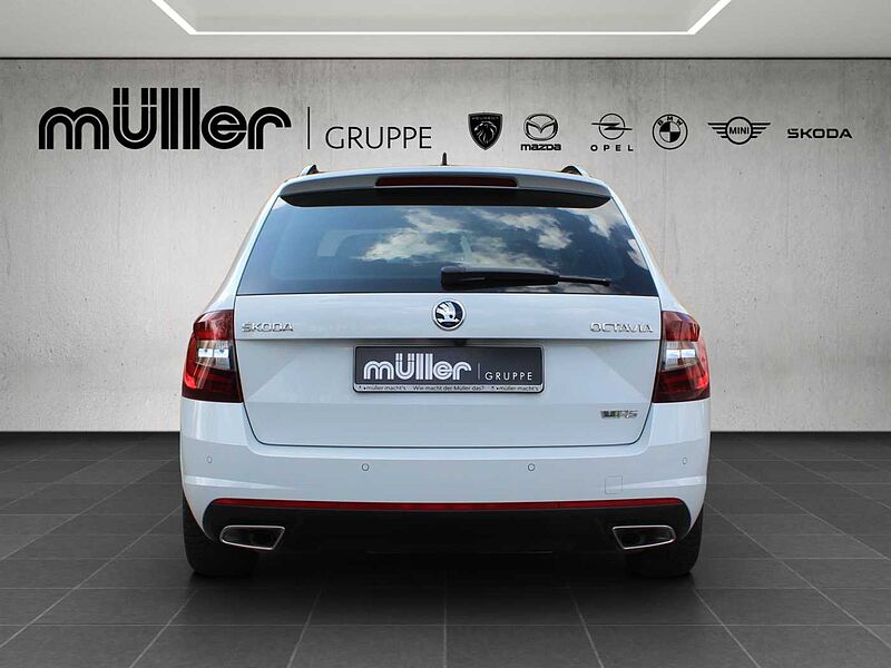 SKODA Octavia Combi 2.0 TSI DSG RS