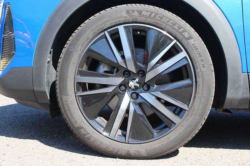 Peugeot 3008 Plug-in Hybrid 225 e-EAT8 GT