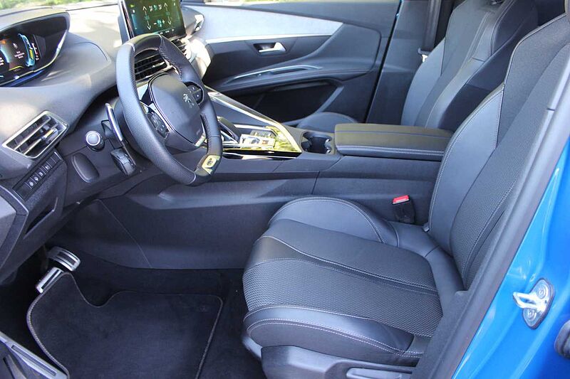 Peugeot 3008 Plug-in Hybrid 225 e-EAT8 GT