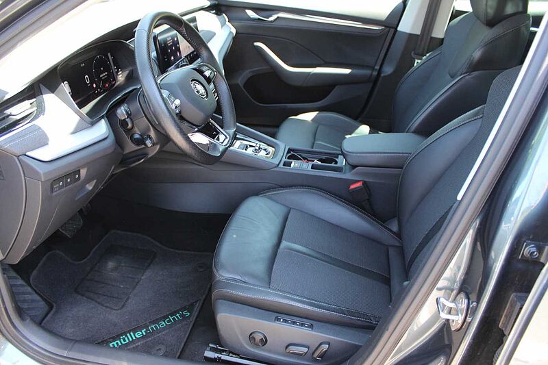 SKODA Octavia Combi 2.0 TDI DSG First Edition