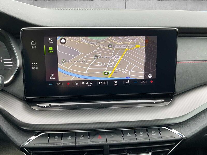 SKODA Octavia Combi RS 2.0 TSI DSG PANO VORB AHK DIVERSE PAKETE
