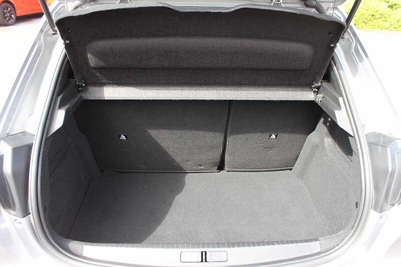 Peugeot 208 PureTech 100 EAT8 Allure
