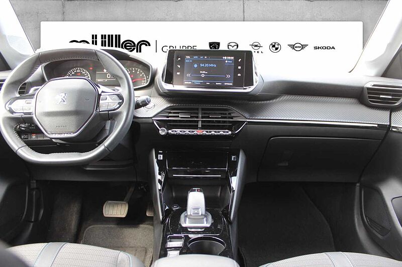 Peugeot 208 PureTech 100 EAT8 Allure