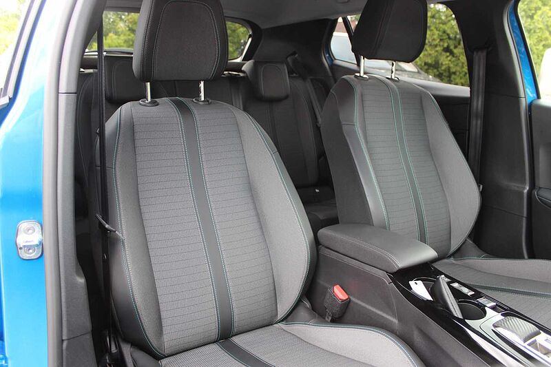 Peugeot 2008 Elektro Allure Pack