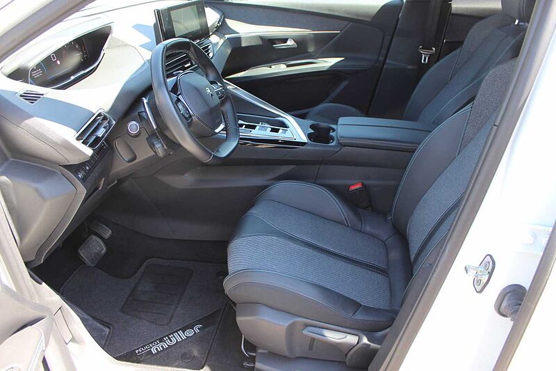Peugeot 3008 PureTech 130 EAT8 Allure Pack