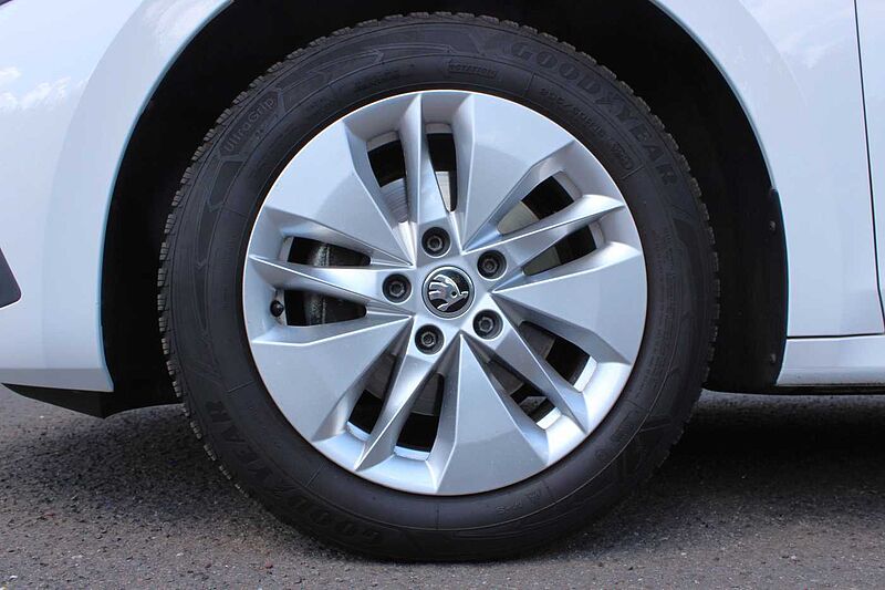 SKODA Octavia Combi 2.0 TDI Ambition