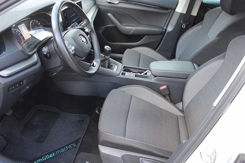 SKODA Octavia Combi 2.0 TDI Ambition