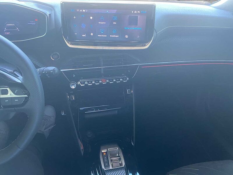 Peugeot 2008 GT Hybrid 136 e-DSC