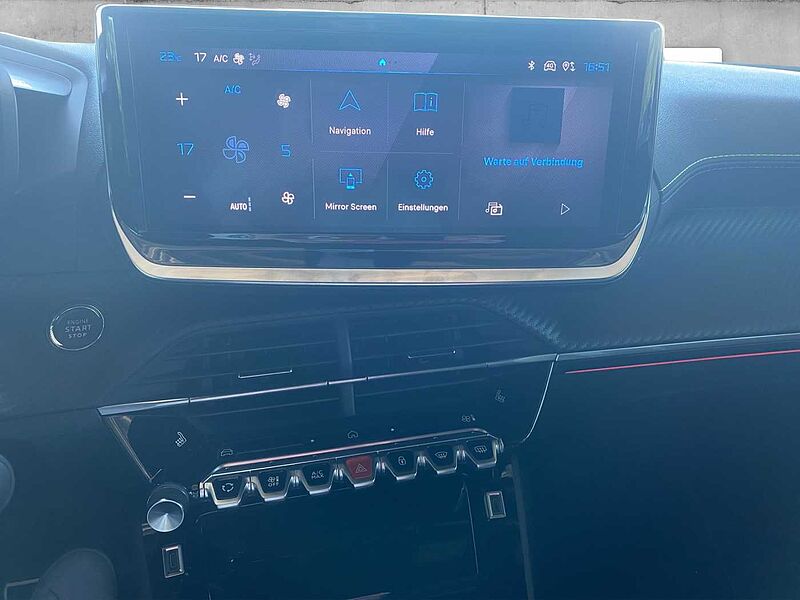 Peugeot 2008 GT Hybrid 136 e-DSC