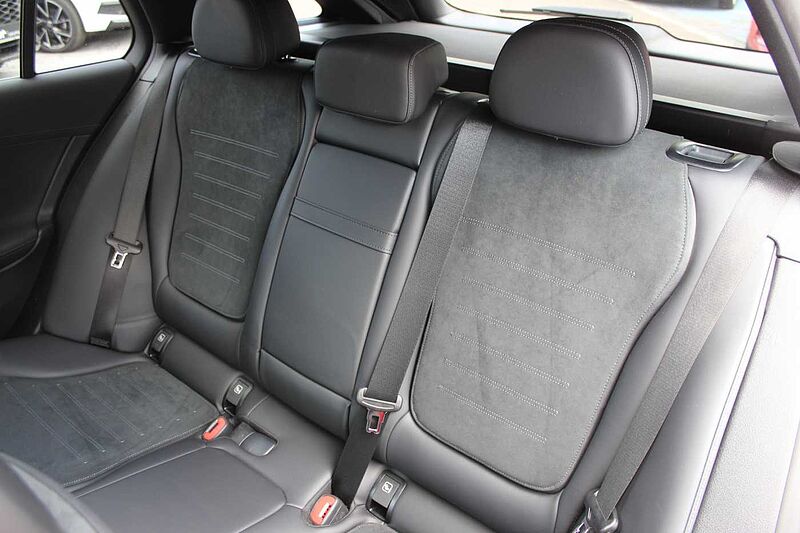Mercedes-Benz C 300 e T 9G-TRONIC AMG Line