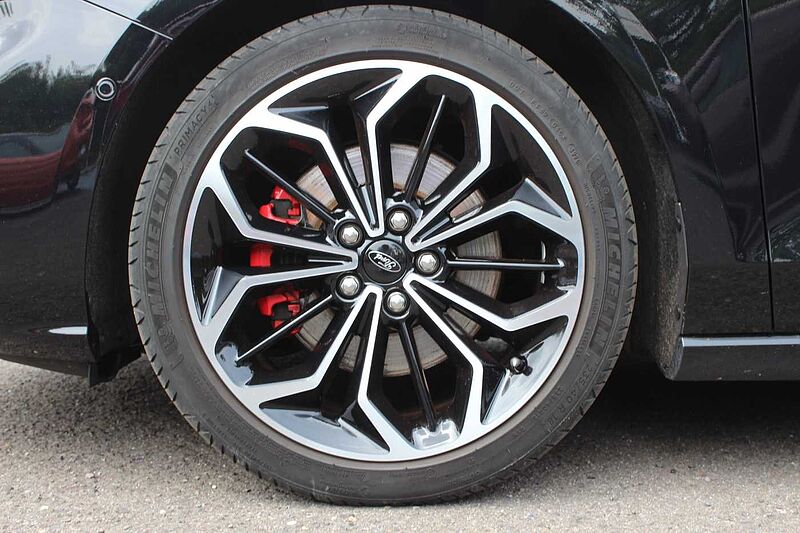 Ford Focus Kombi 1.0 EcoBoost Mild-Hybrid ST-LINE