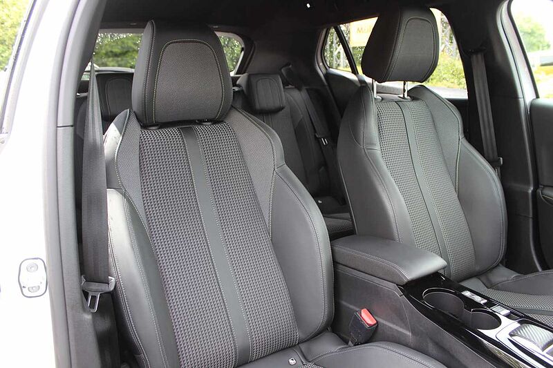Peugeot 2008 Elektro GT