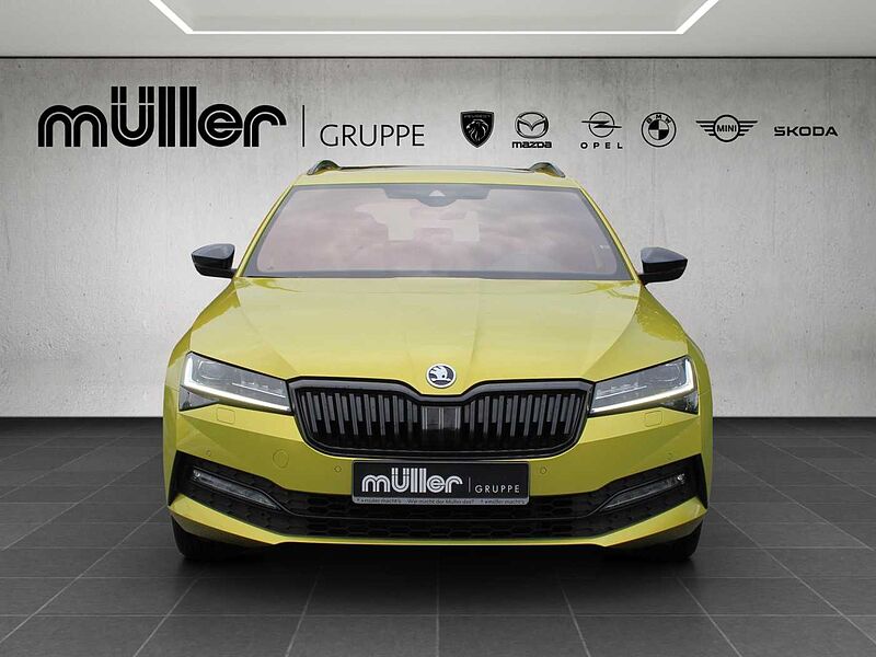 SKODA Superb Combi 2.0 TDI 4x4 DSG Sportline
