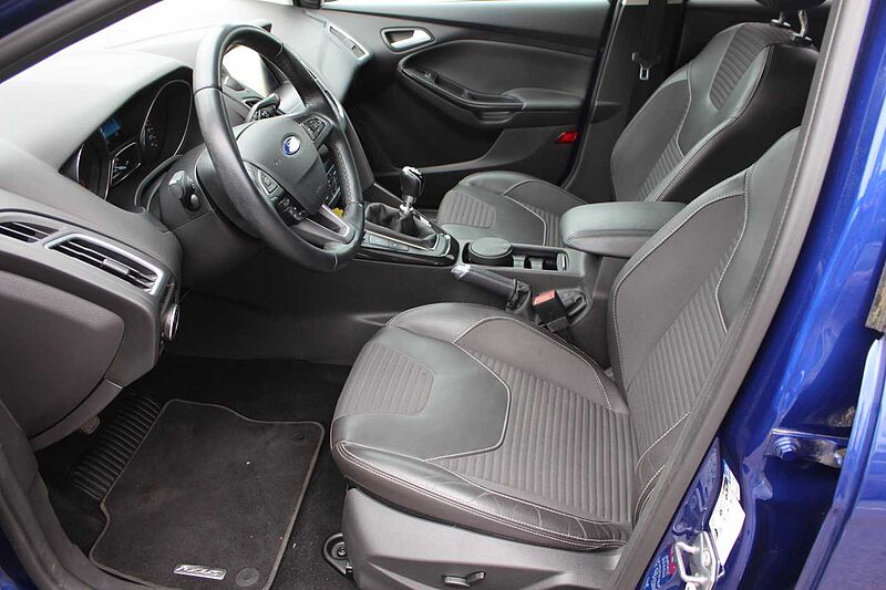 Ford Focus Turnier 1.5 EcoBoost Titanium