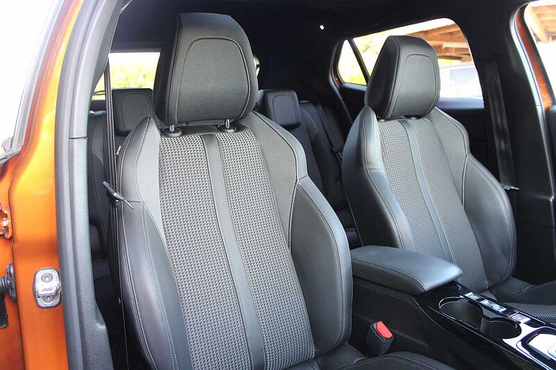 Peugeot 2008 BlueHDi 130 EAT8 GT