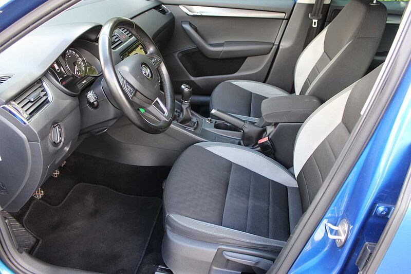 SKODA Octavia Combi 1.4 TSI (Green tec) Joy