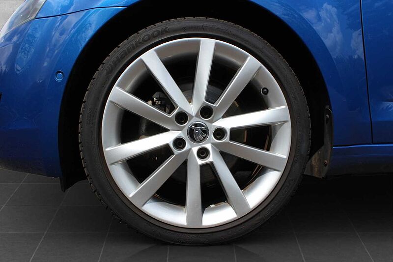 SKODA Octavia Combi 1.4 TSI (Green tec) Joy