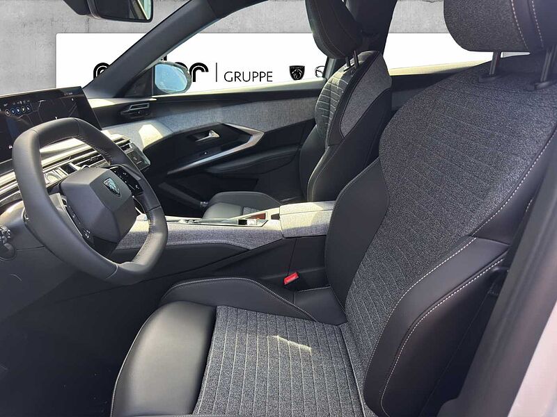 Peugeot 3008 Elektro GT 210