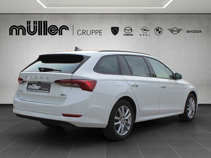 SKODA Octavia Combi 1.5 TSI e-TEC DSG Clever