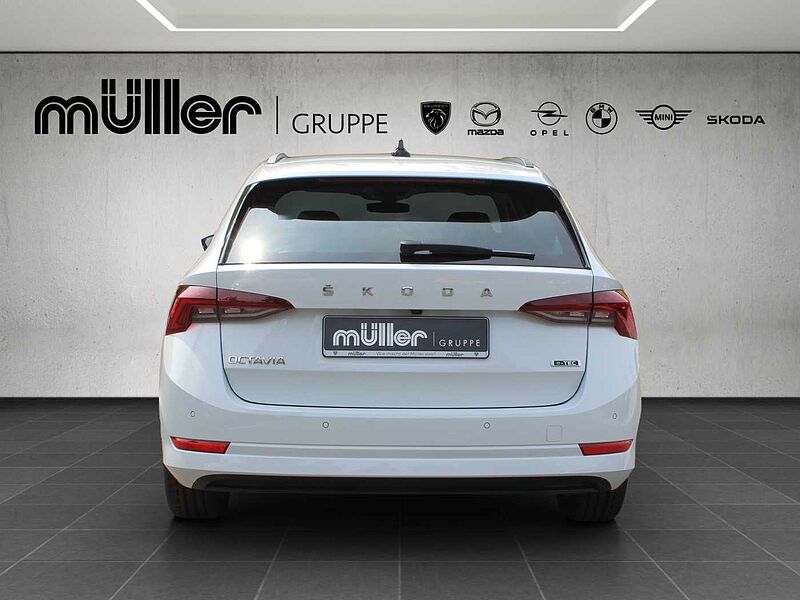 SKODA Octavia Combi 1.5 TSI e-TEC DSG Clever