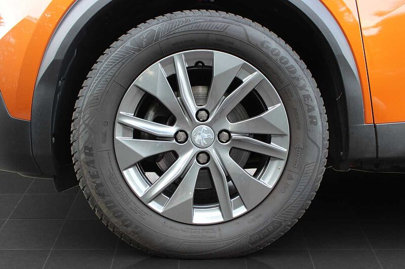 Peugeot 2008 PureTech 100 Active Pack