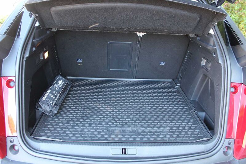 Peugeot 3008 BlueHDi 130 EAT8 Allure