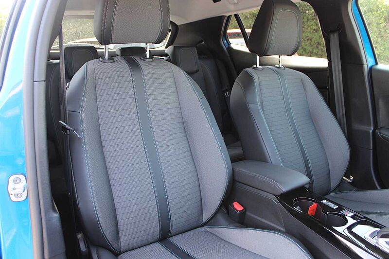 Peugeot 2008 Elektro Allure Pack