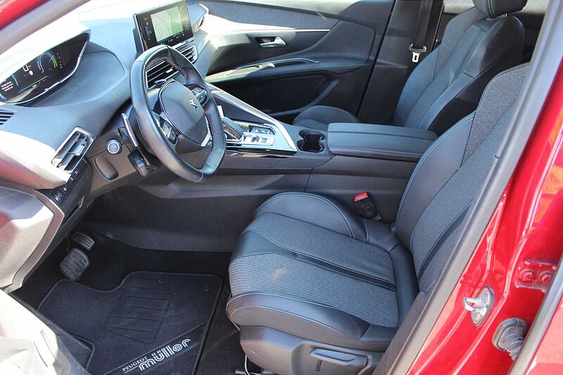 Peugeot 3008 Plug-in Hybrid 225 e-EAT8 Allure Pack