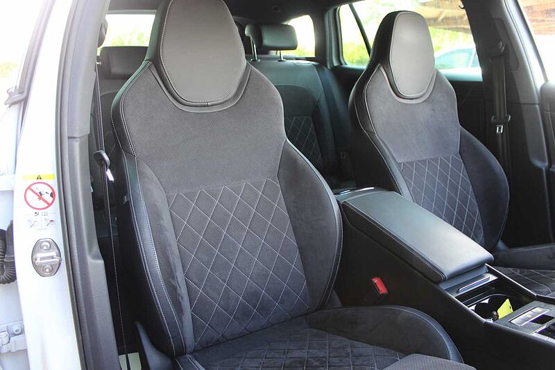 SKODA Superb Combi 2.0 TSI DSG Sportline
