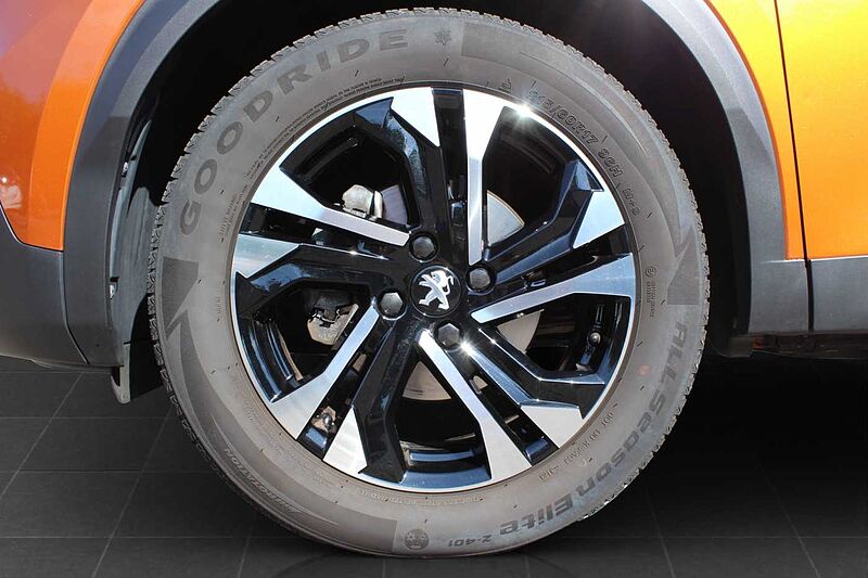 Peugeot 2008 PureTech 100 Allure