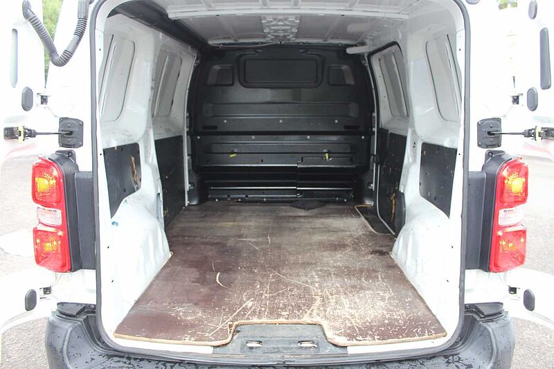 Peugeot Expert BlueHDi 145 L2H1 Premium
