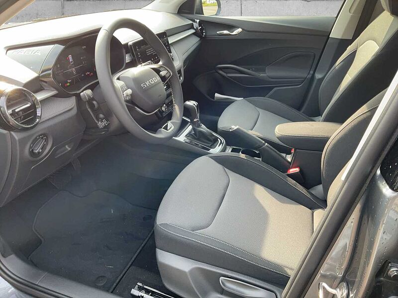 SKODA Fabia Tour 1.0 TSI DSG