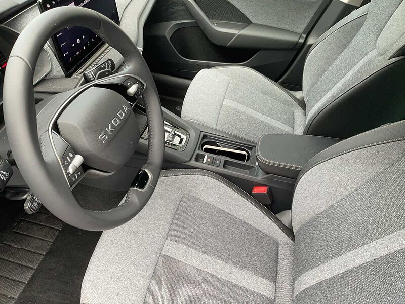 SKODA Octavia Combi Diesel IV 2.0 TDI DSG Tour
