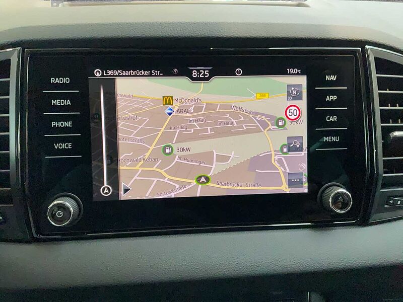 SKODA Karoq Tour 1.5 TSI DSG