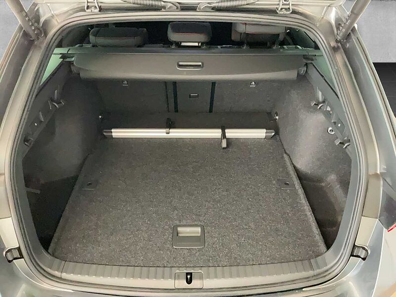 SKODA Octavia Combi RS 2.0 TSI