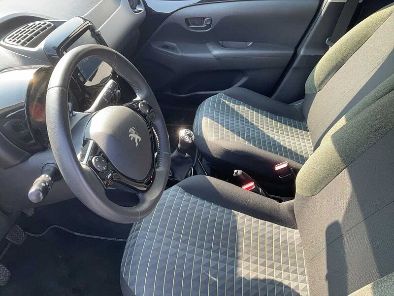 Peugeot 108 5-Türer VTI 72 Stop&Start Top! Style