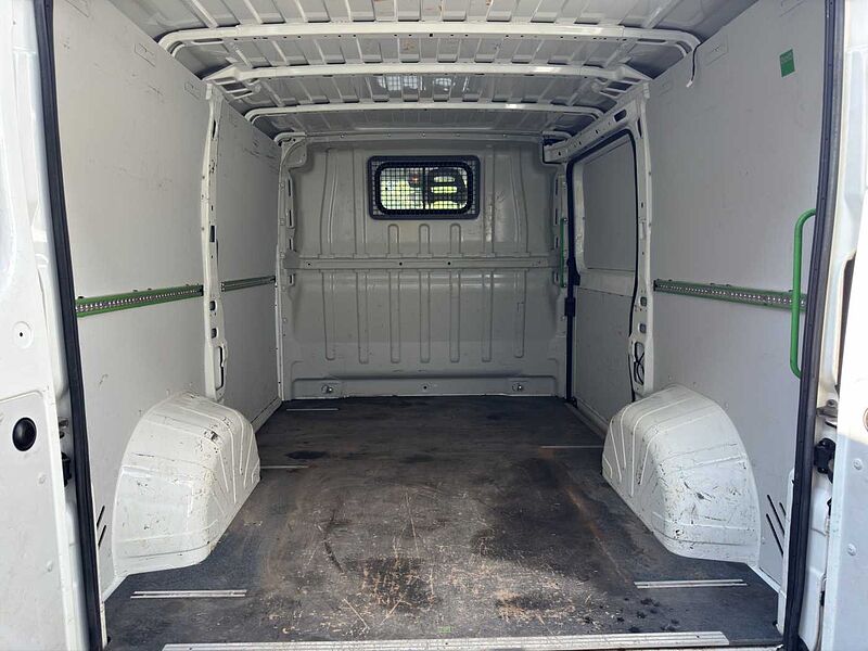 Peugeot Boxer 333 BlueHDi HDi L1H1 S&S Pro
