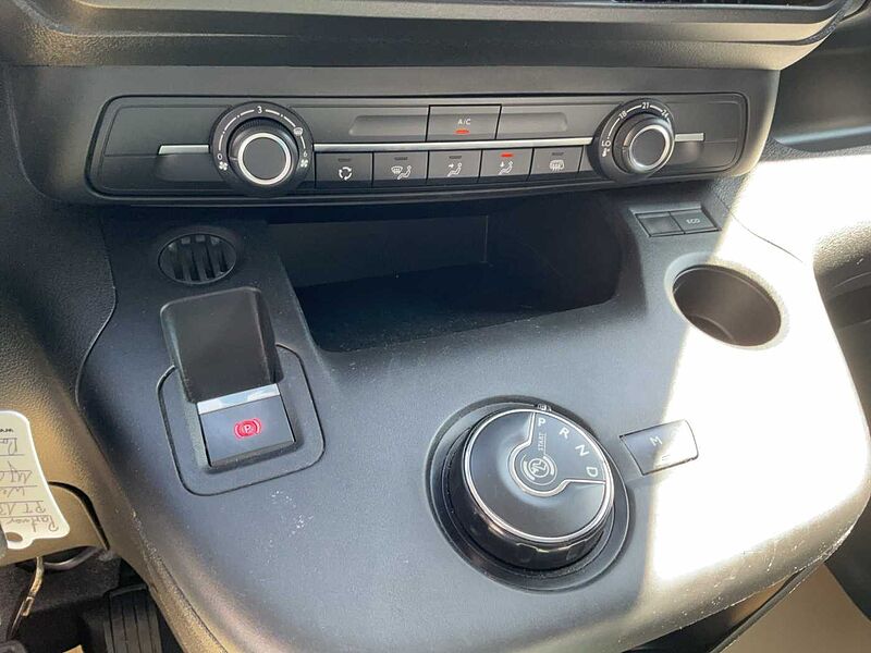 Peugeot Partner 1.2 PT 30 L1 Autm. S&S Premium