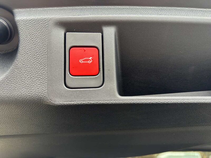 Peugeot 308 SW GT Hybrid 136e-DSC6