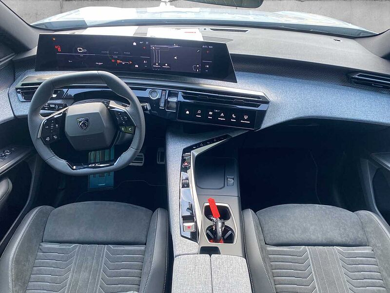 Peugeot 3008 GT Hybrid 145 e-DSC6