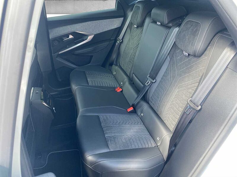Peugeot 3008 GT Hybrid 145 e-DSC6