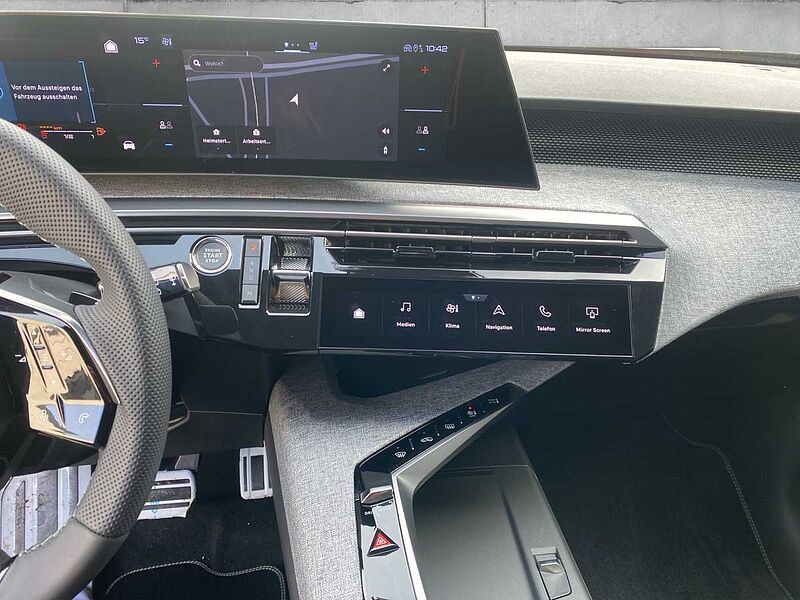 Peugeot 5008 GT Hybrid 136 e-DSC6